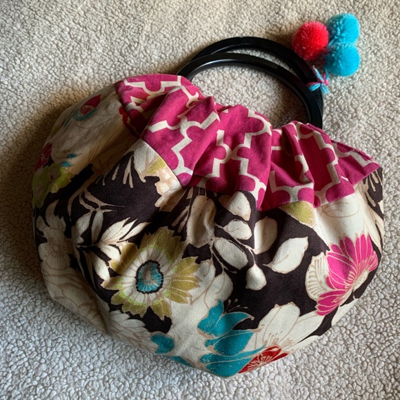 1154 Lill Studio vibrant roomy reversible suede bucket bag, wooden handles - Picture 5 of 16